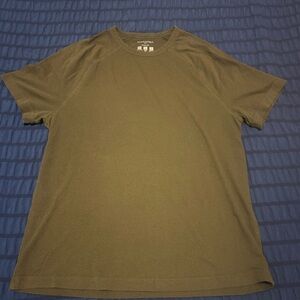 Banana Republic Men's Short Sleeve Tee in Olive